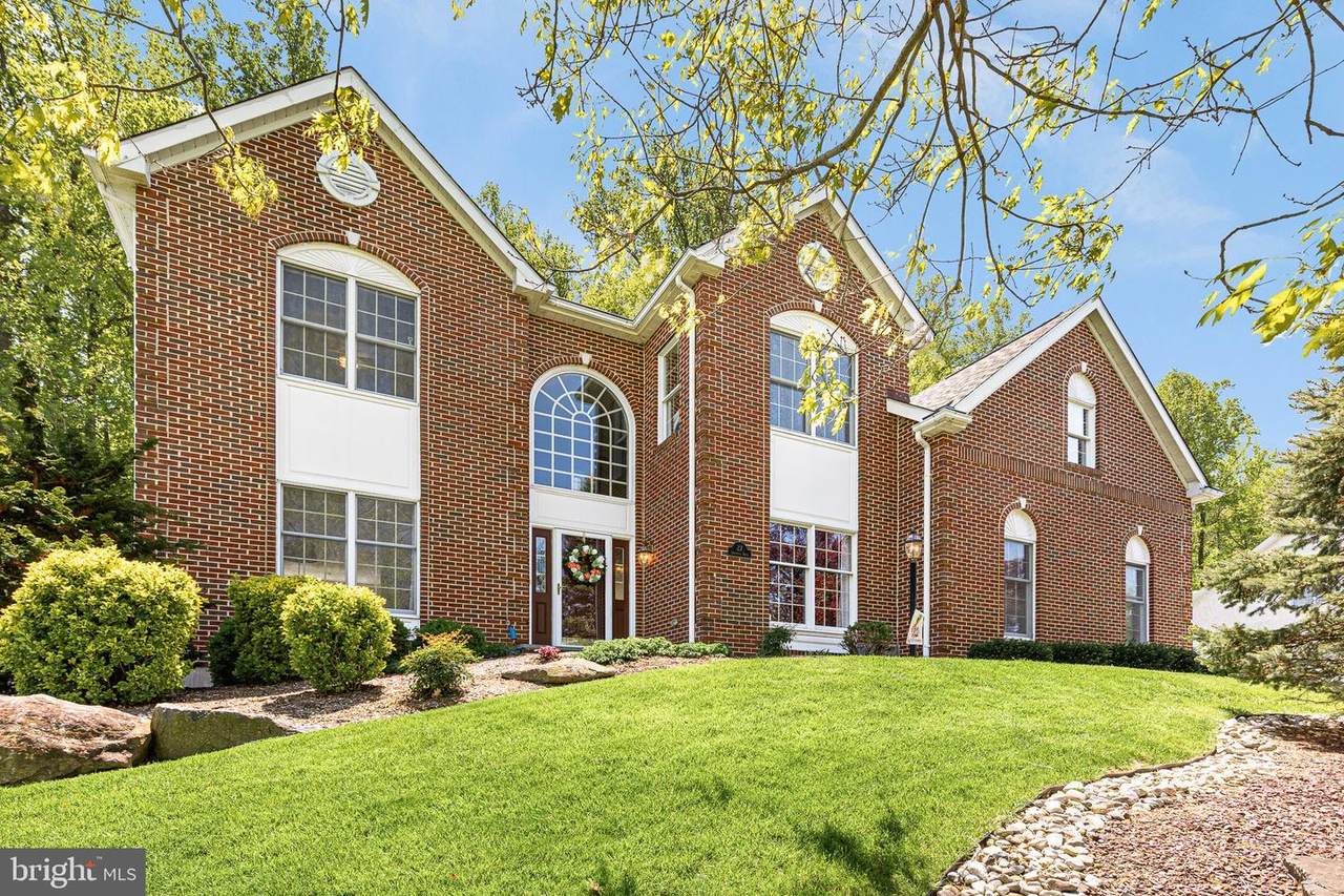 27 Sebastian Drive - Photo 1