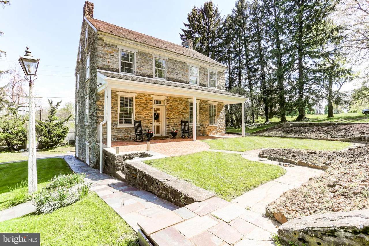 5383 Horn Road - Photo 1