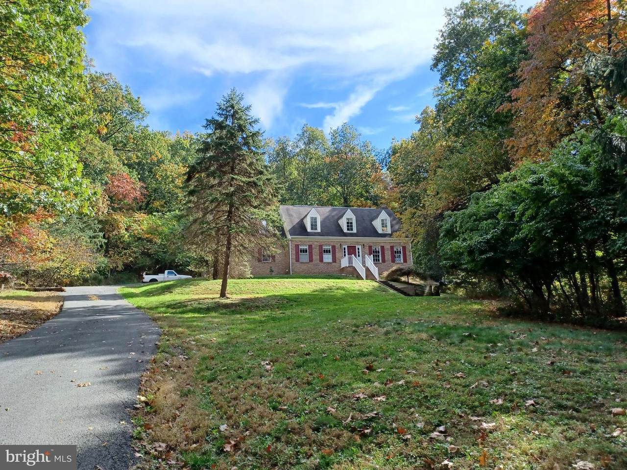 341 Robin Hood Circle - Photo 1
