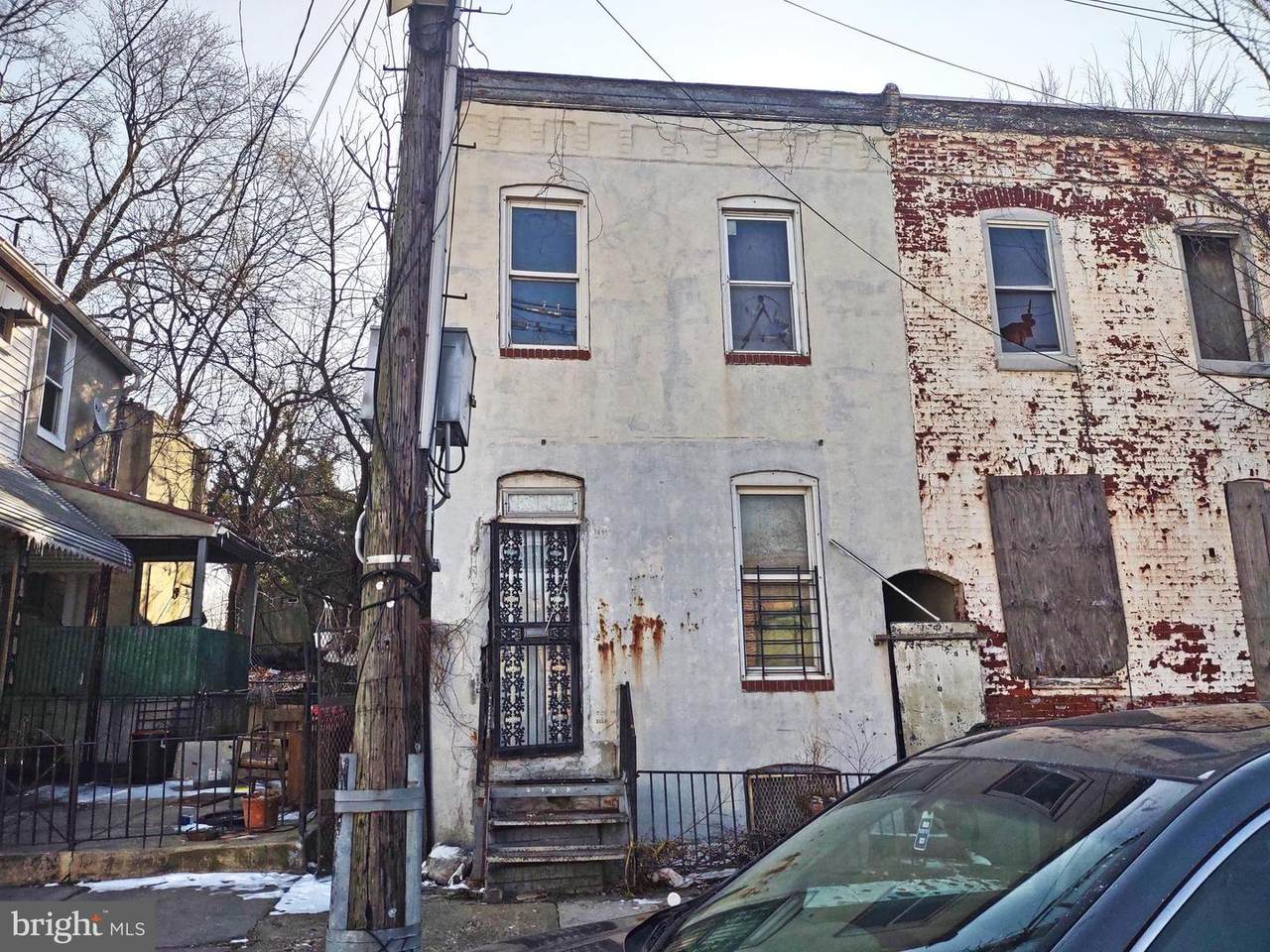 2333 Sherwood Avenue - Photo 1