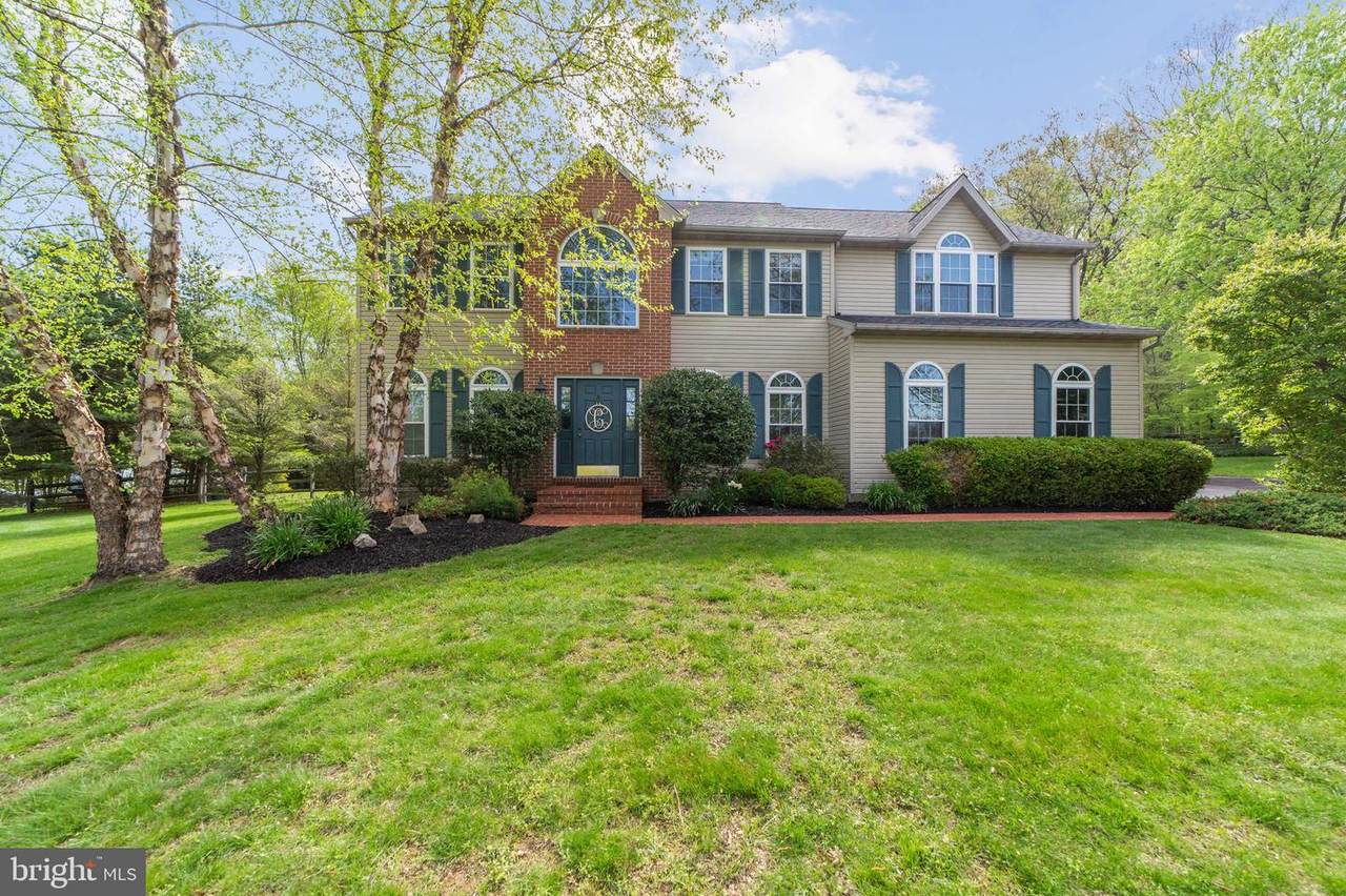 207 Heritage Court - Photo 1