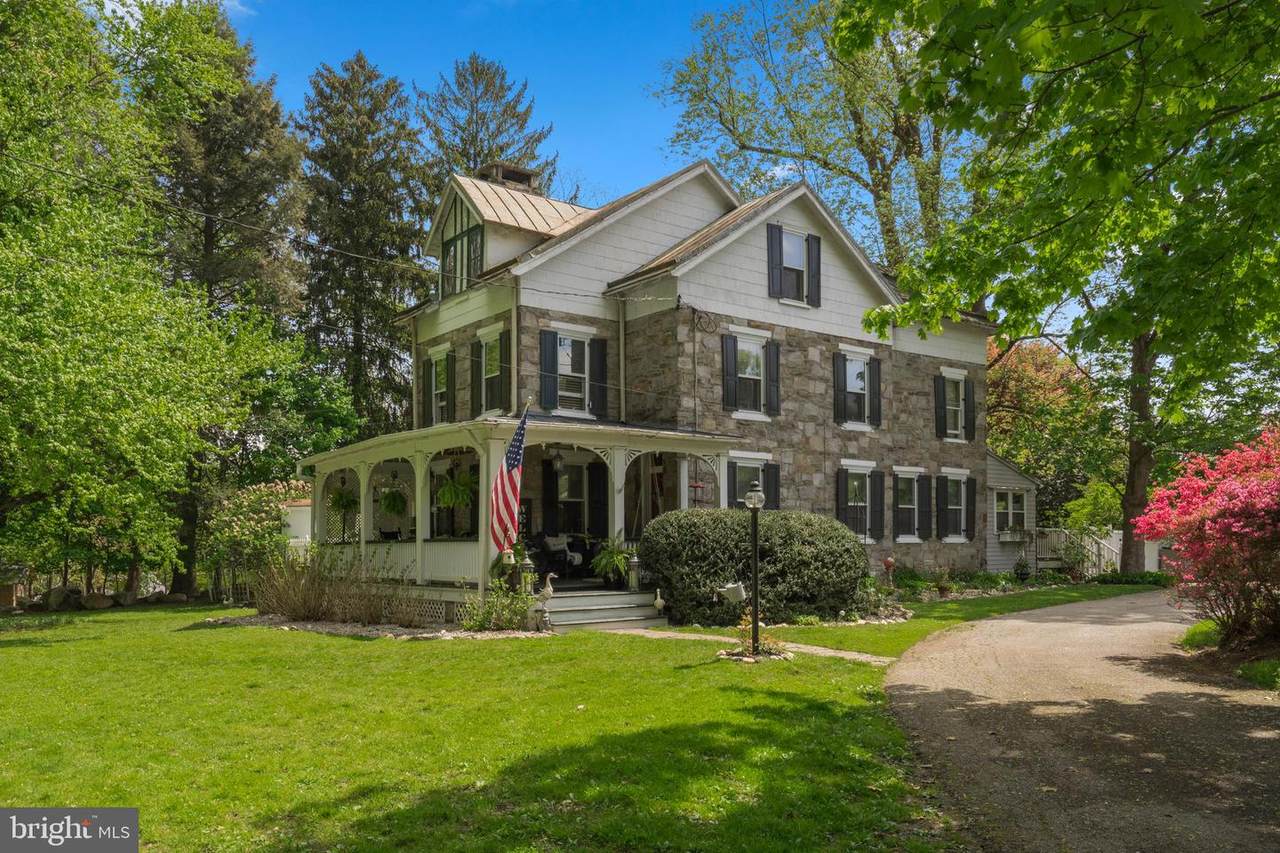 731 Farnum Road - Photo 1