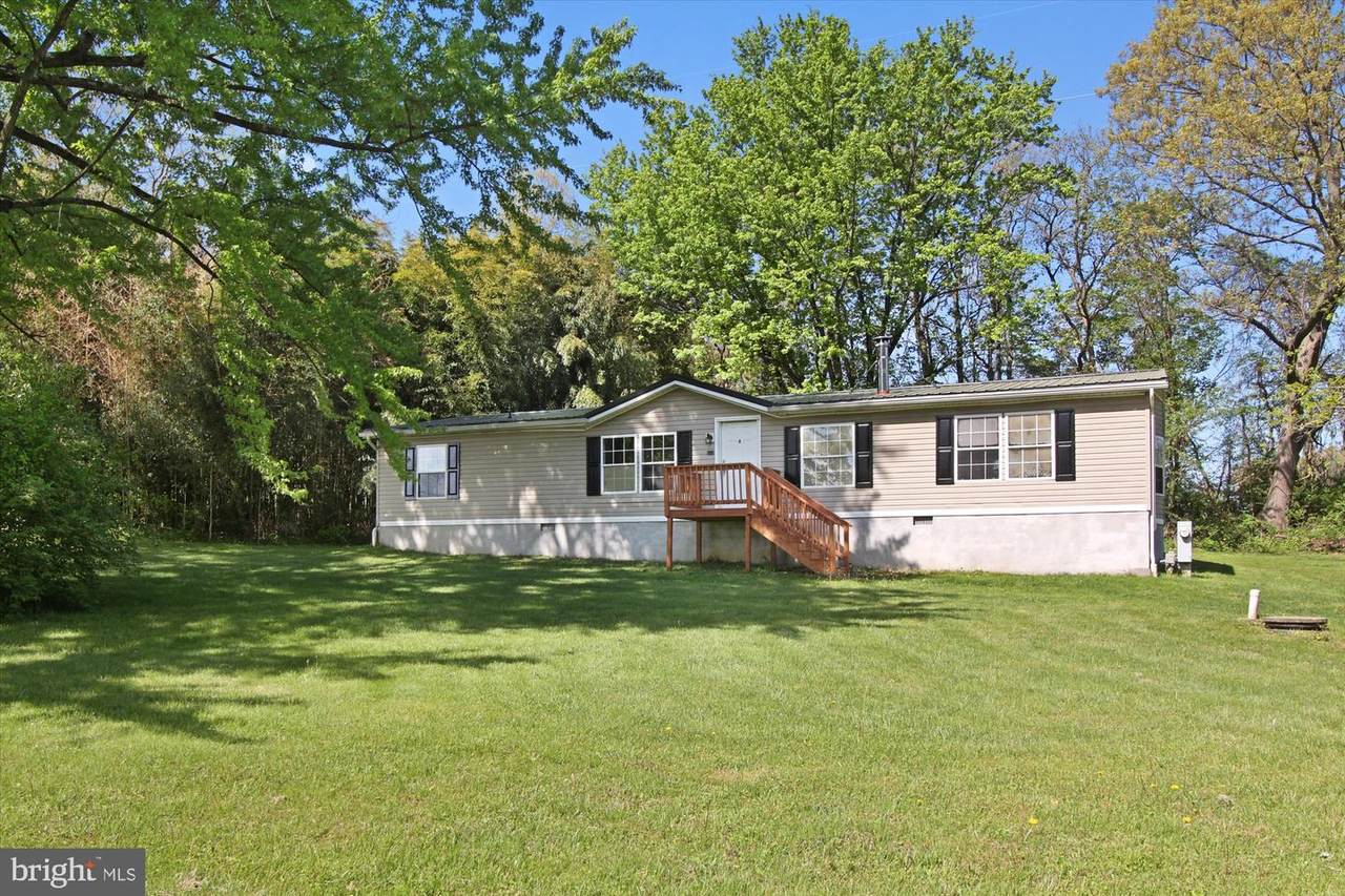9 Clubhouse Road - Photo 1