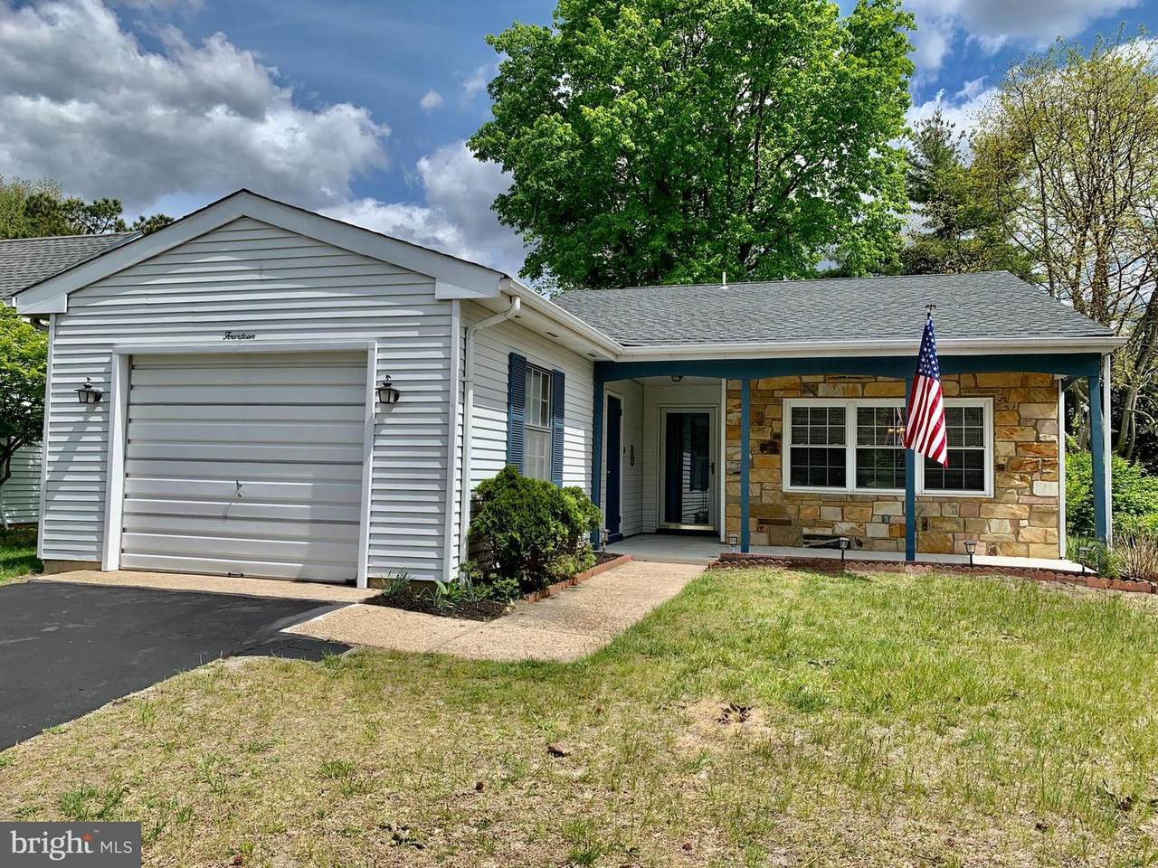14 Sterling Place - Photo 1