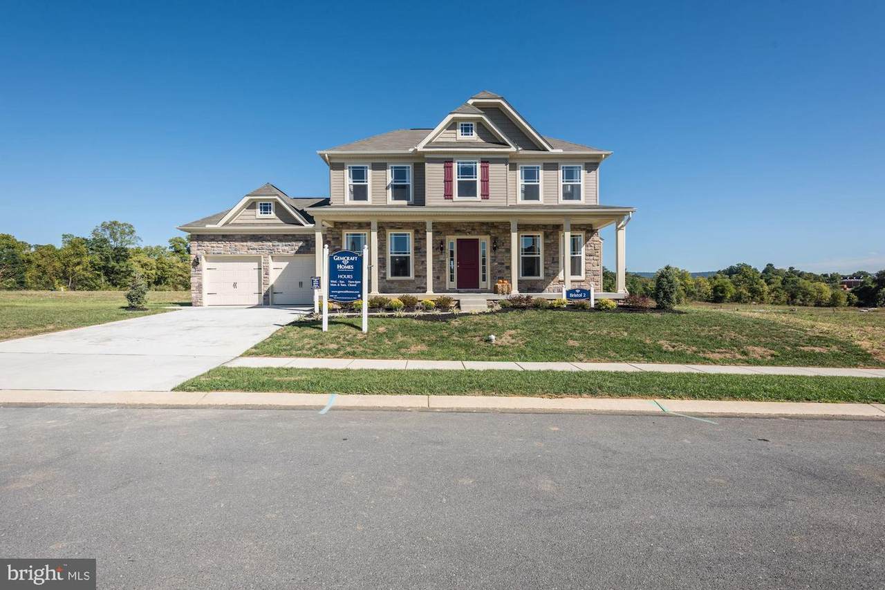 657 Bel Air Avenue - Photo 1