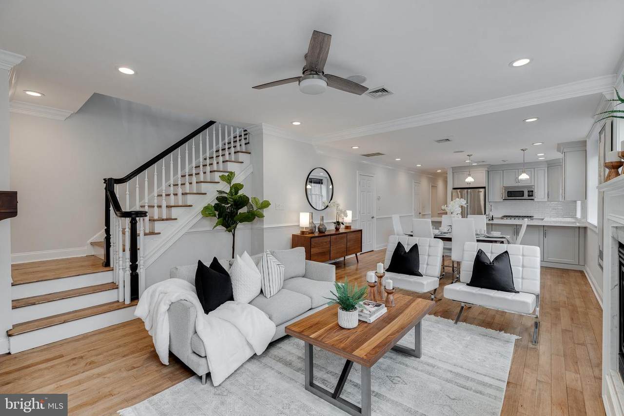 730 Montrose Street - Photo 1
