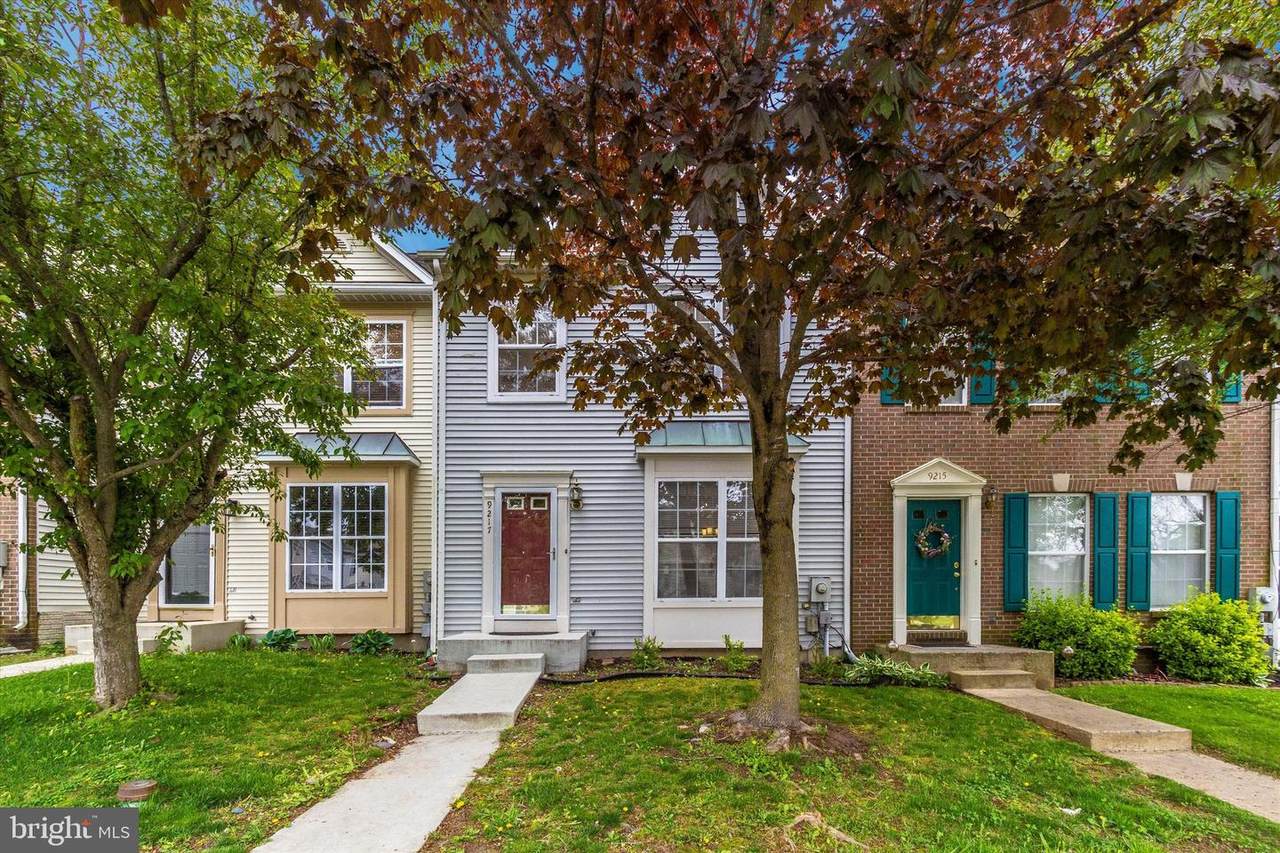 9217 Ridgefield Circle - Photo 1