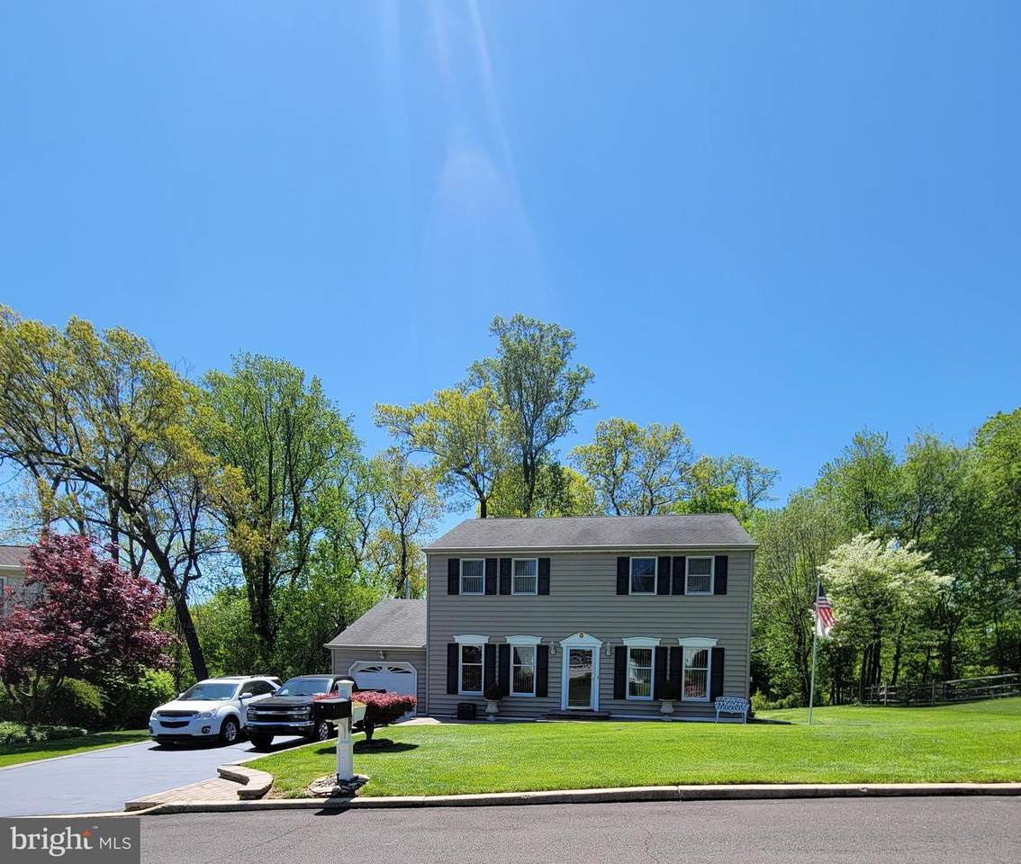 1006 Buchanan Drive - Photo 1