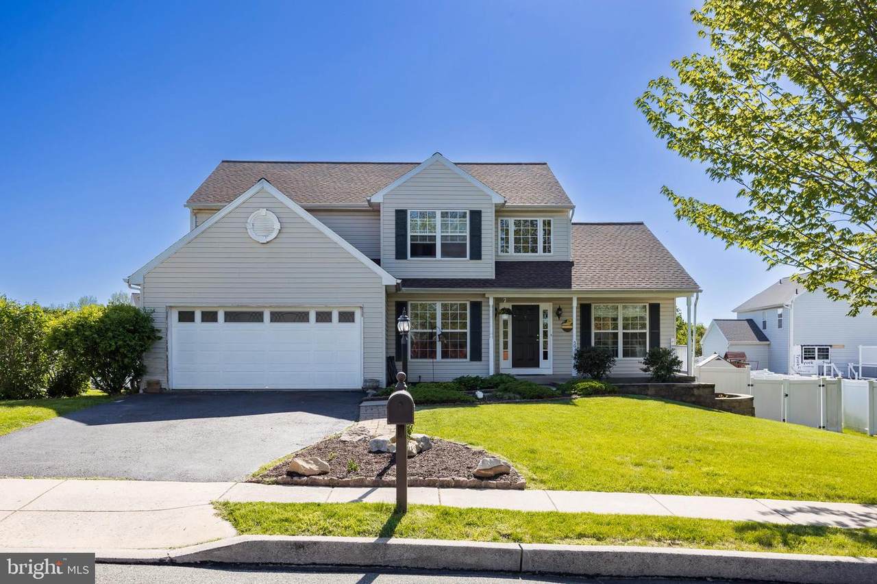 59 Pine Hurst Drive - Photo 1