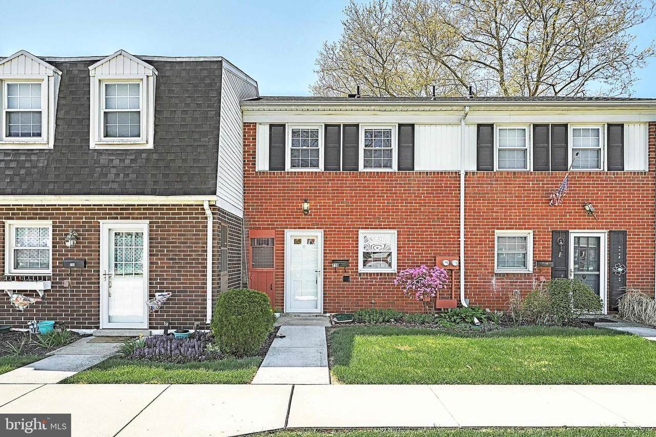 716 Hardwick Place - Photo 1