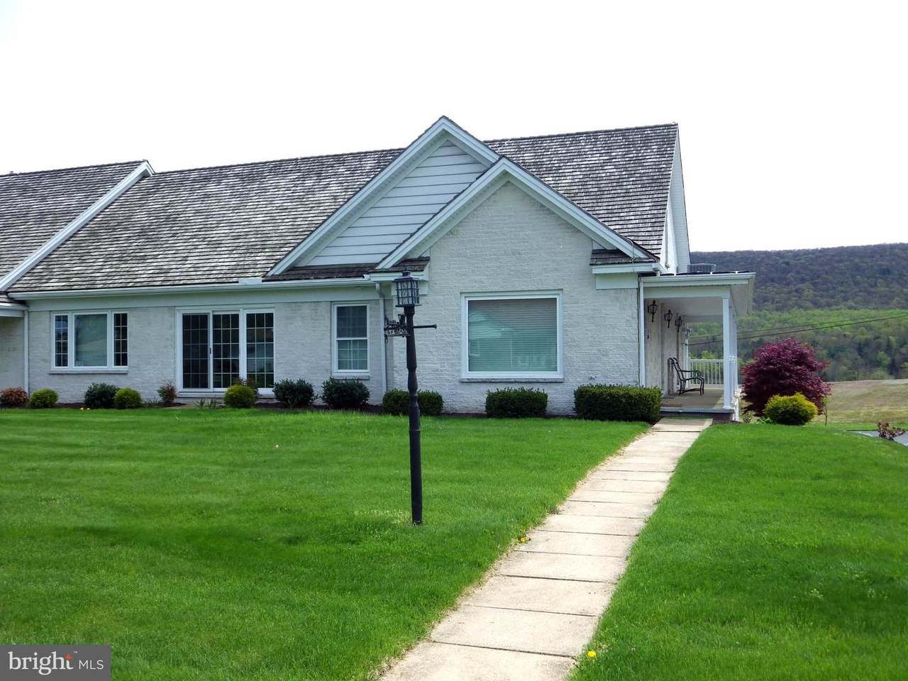 523 Maple Street - Photo 1
