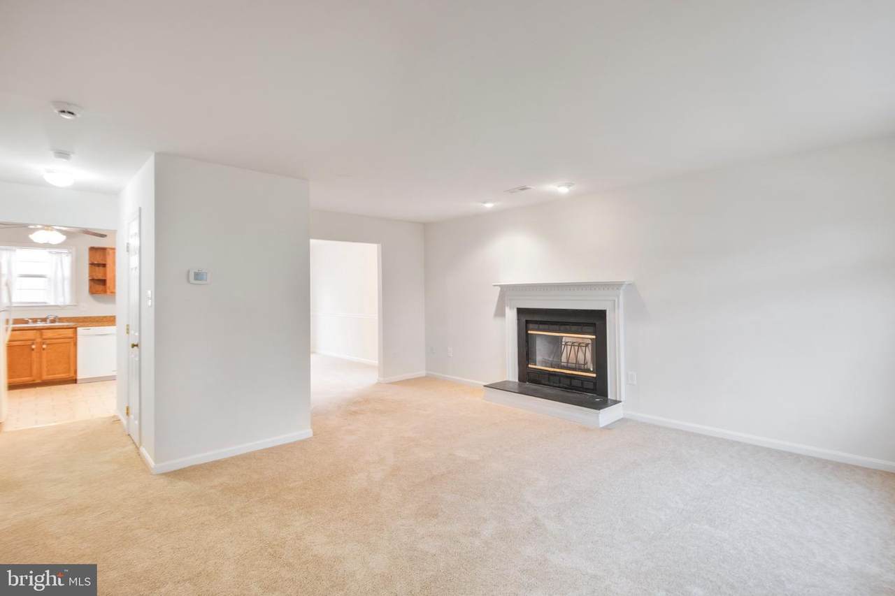 115 Picadilly Lane - Photo 1