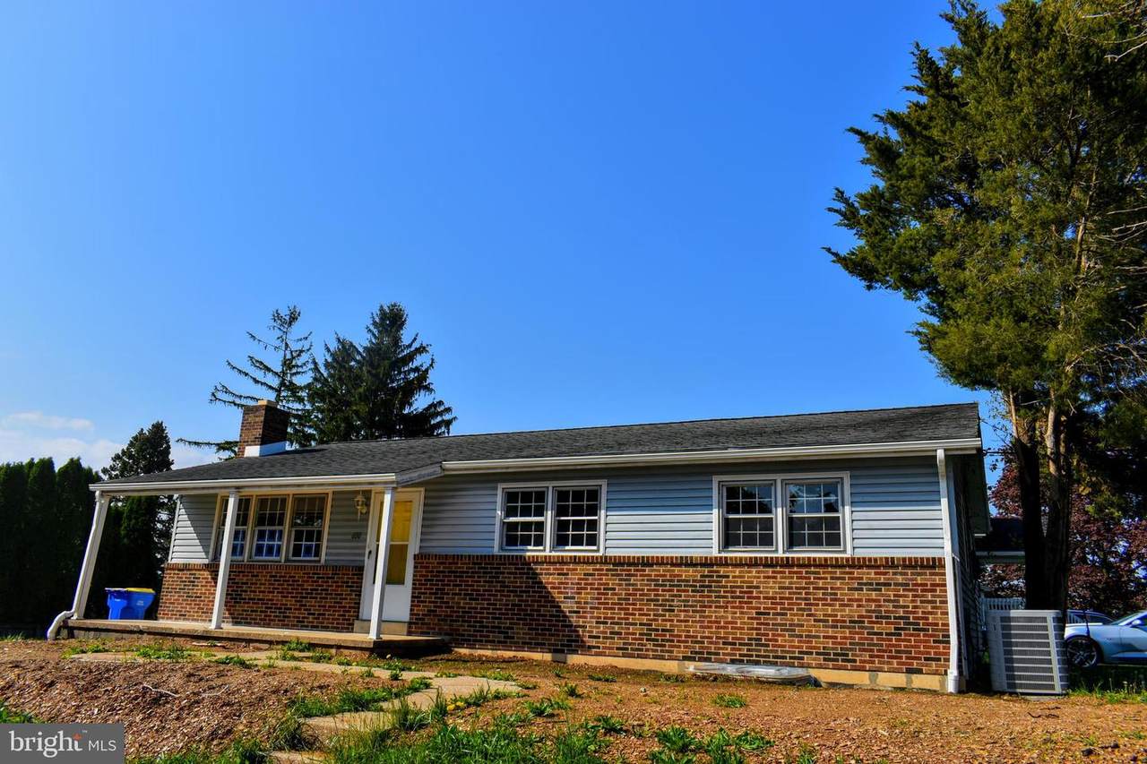 600 Oberlin Street - Photo 1
