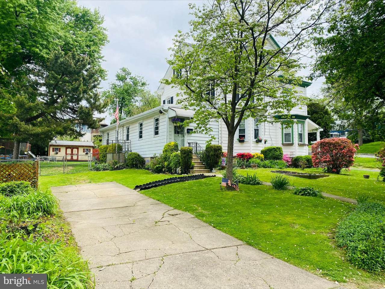 317 Laurel Avenue - Photo 1