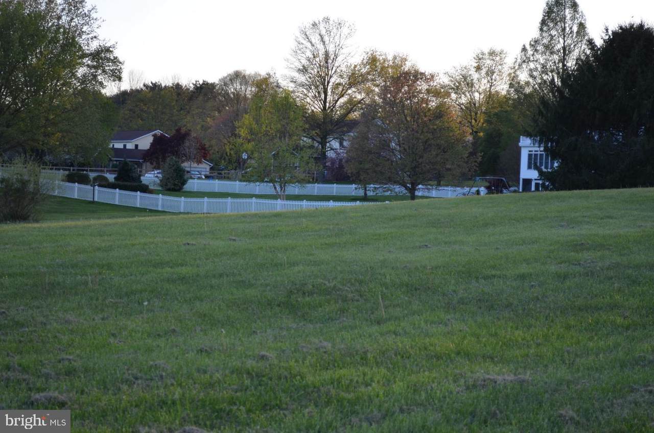 4004 Heritage Hill Lane - Photo 1