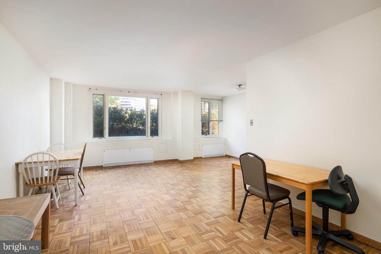 2475 Virginia Avenue - Photo 1