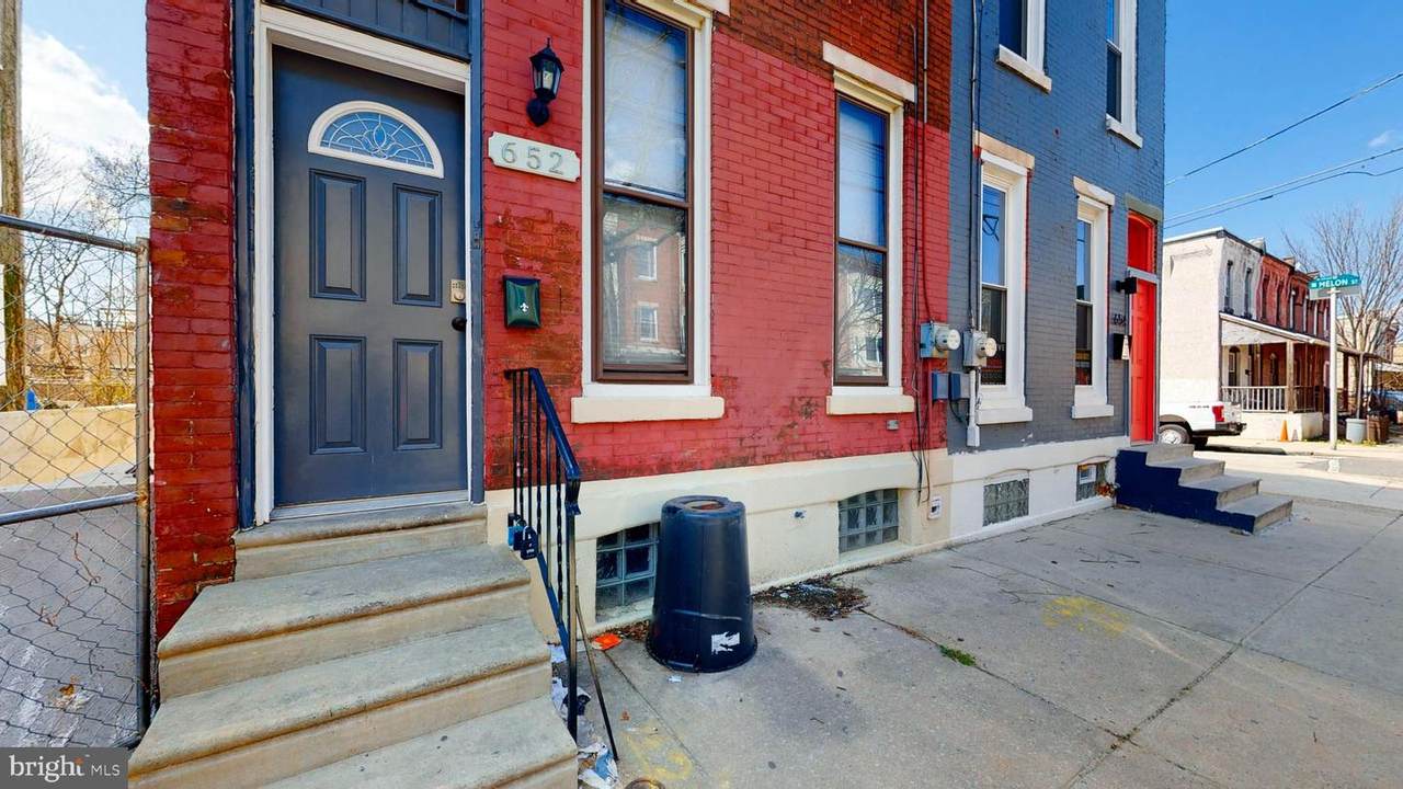 652 36TH Street - Photo 1