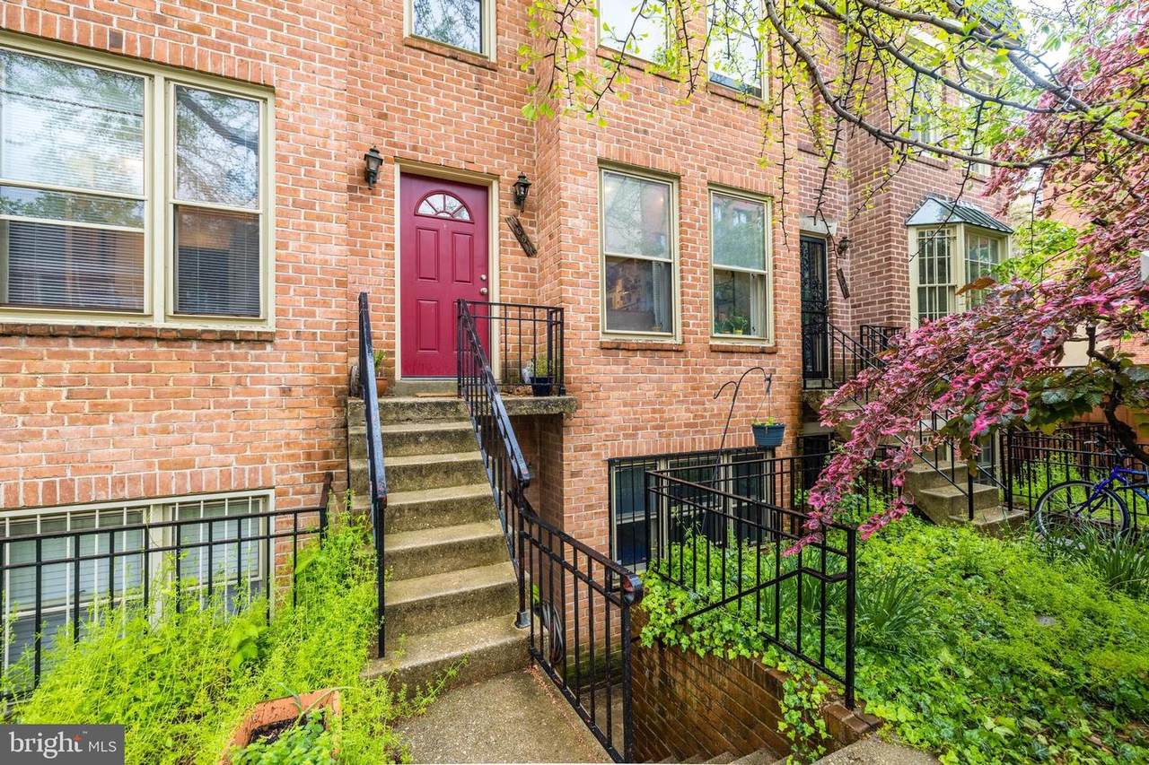 1651 Park Road - Photo 1