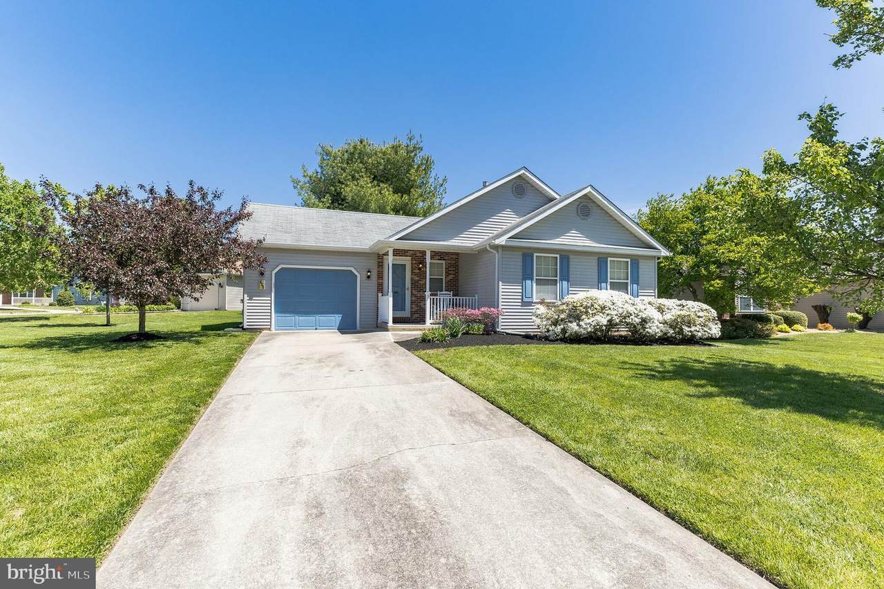 435 Country Way - Photo 1
