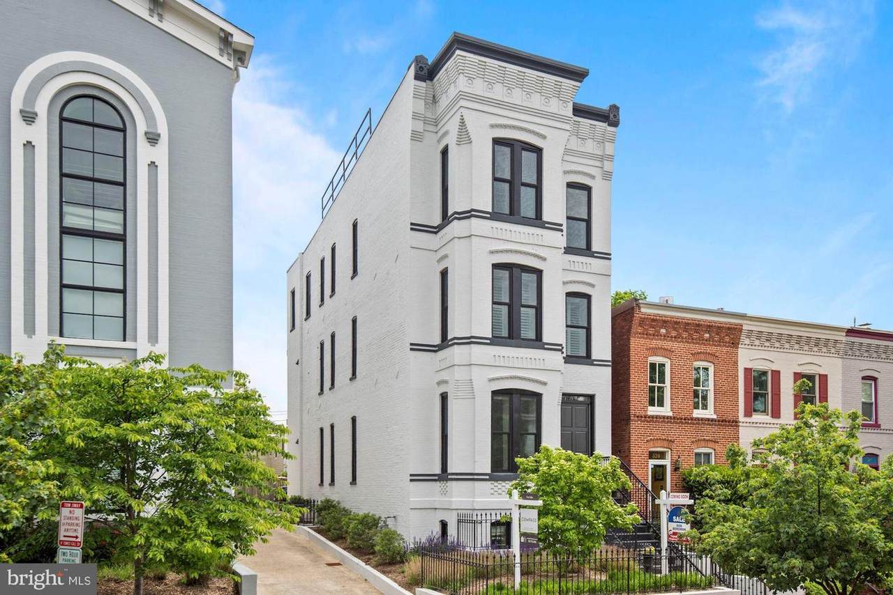 514 4TH Street - Photo 1