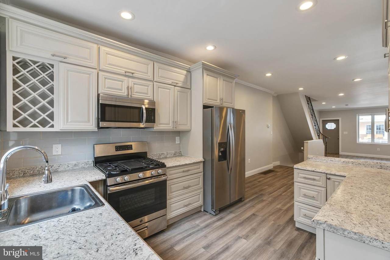 2627 9TH Street - Photo 1