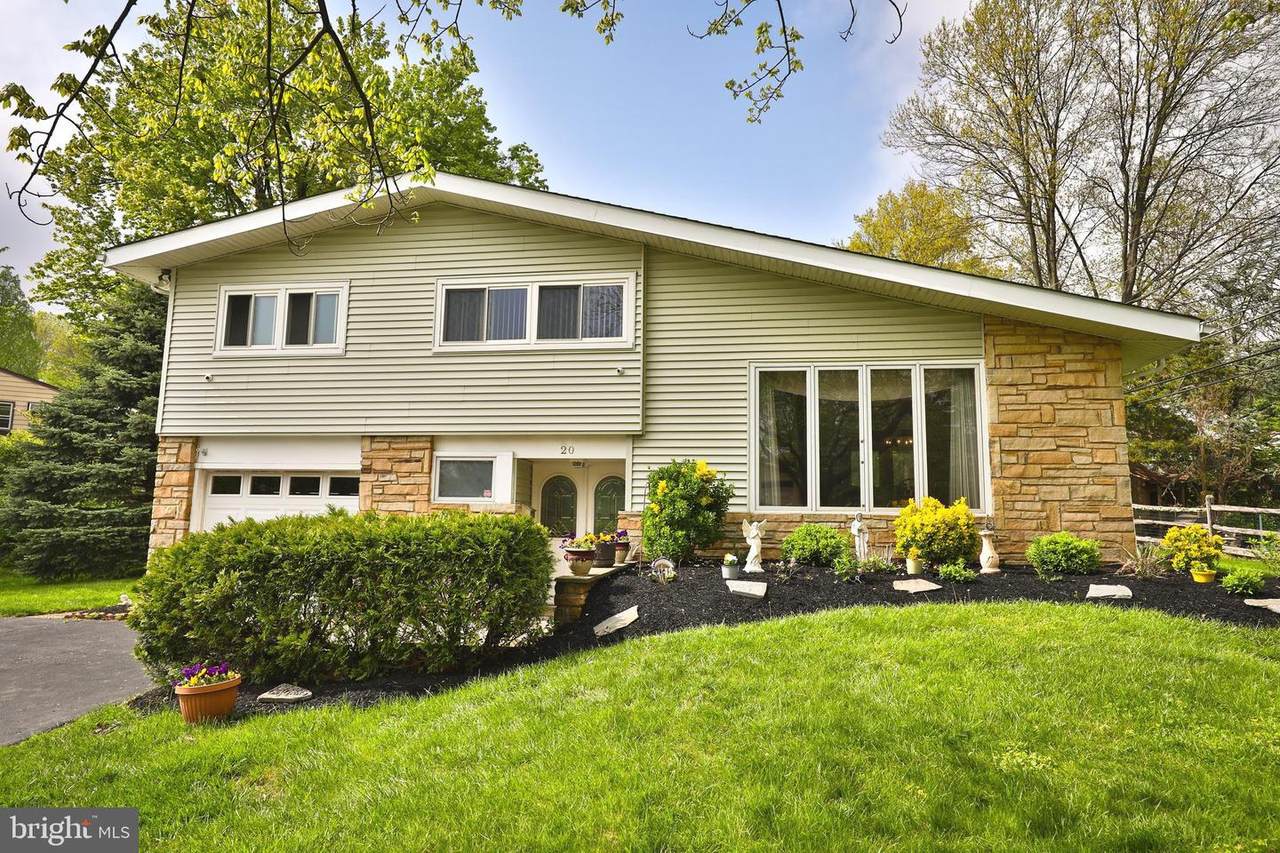 20 Camelot Drive - Photo 1