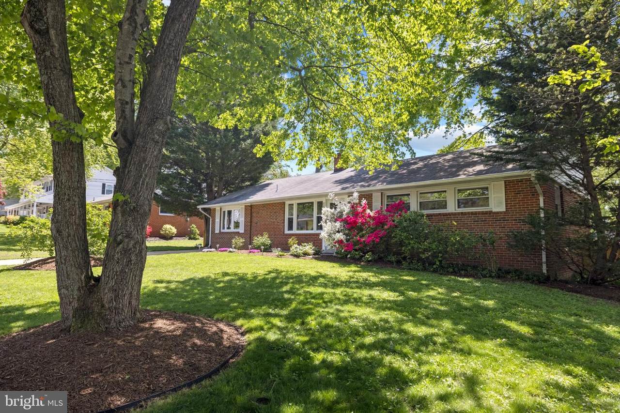 7921 Foote Lane - Photo 1