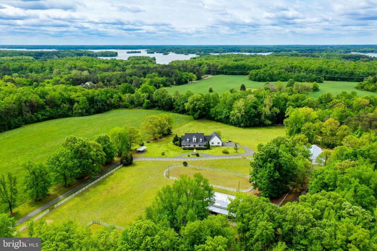 4028 Lewiston Road - Photo 1