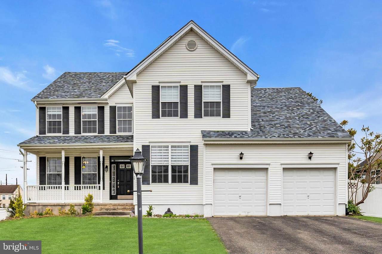 26 Tradewinds Avenue - Photo 1