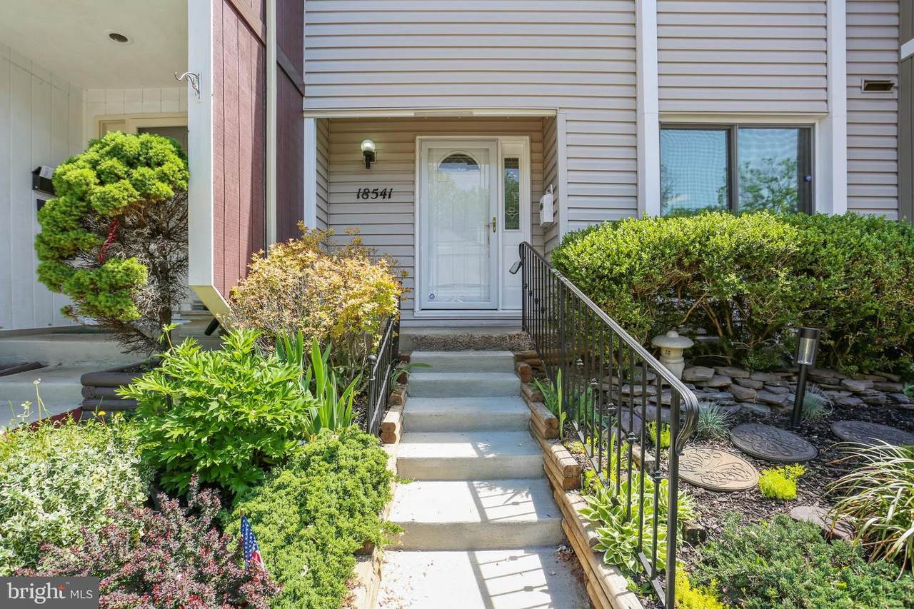 18541 Eagles Roost Drive - Photo 1