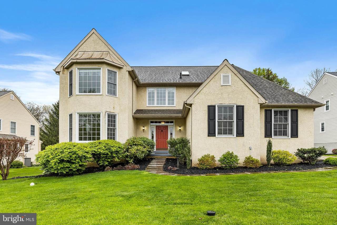 404 Monteray Lane - Photo 1