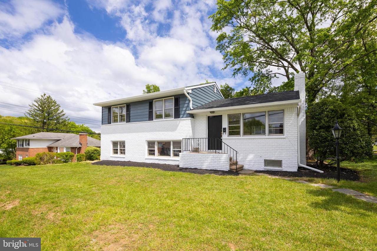 701 Squires Road - Photo 1