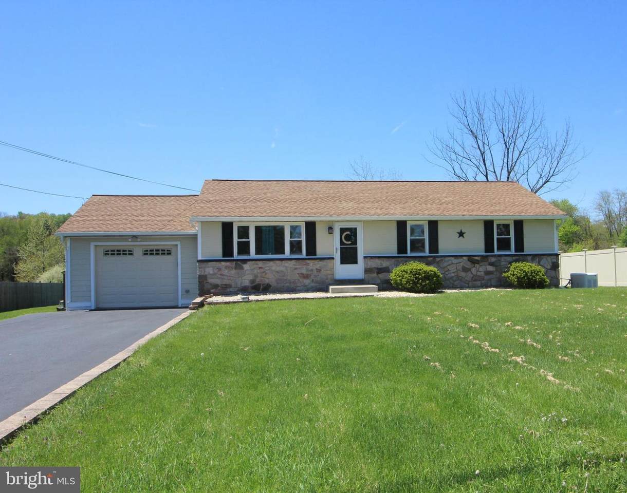 2554 Swamp Pike - Photo 1