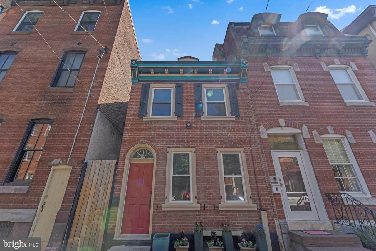 1119 Marlborough Street - Photo 1