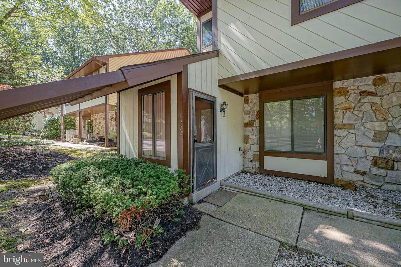 1202 Thackery Court - Photo 1
