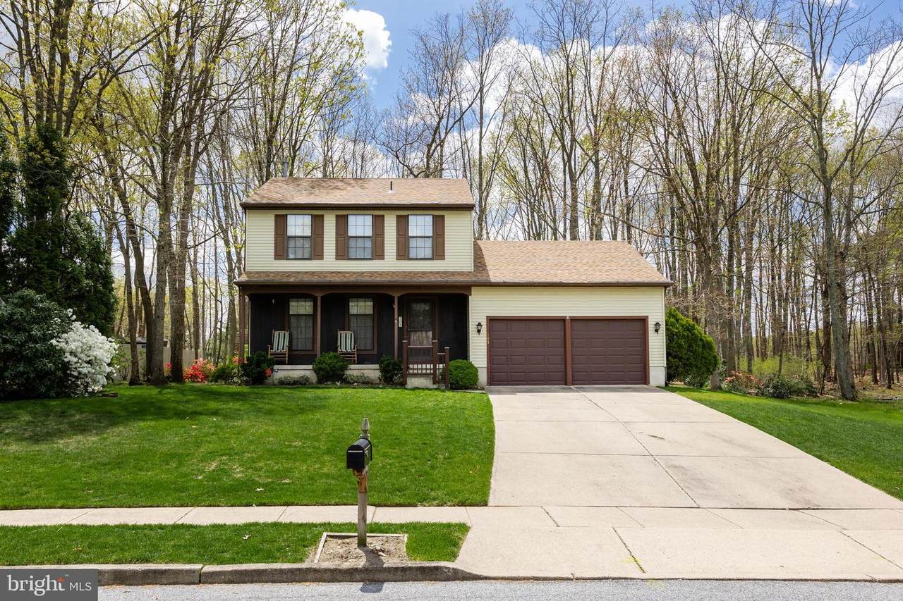 105 Baker Avenue - Photo 1