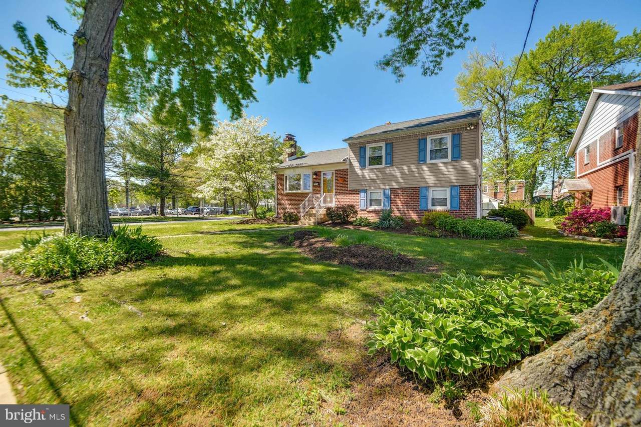 1604 Holmes Avenue - Photo 1