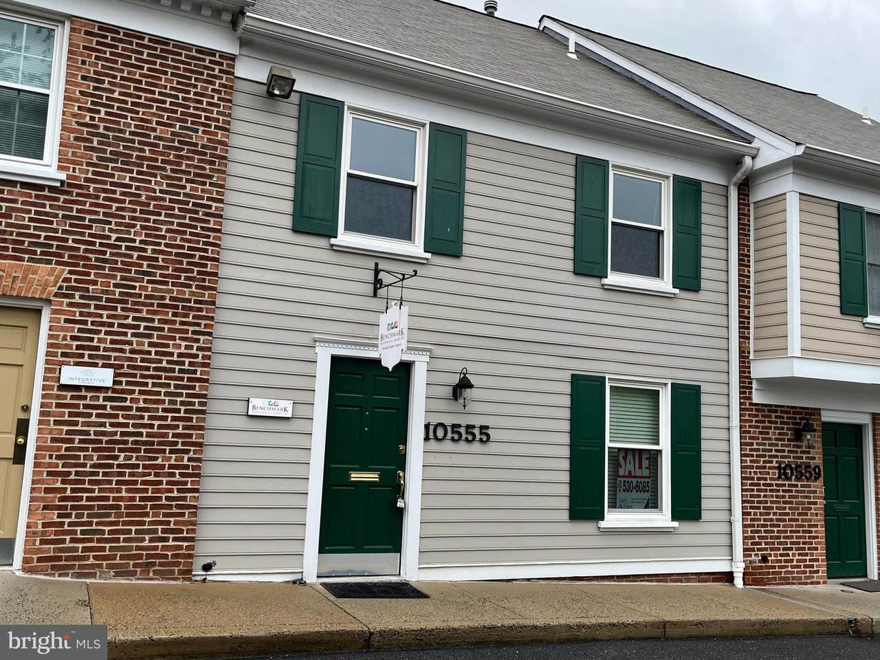 10555 Metropolitan Avenue - Photo 1