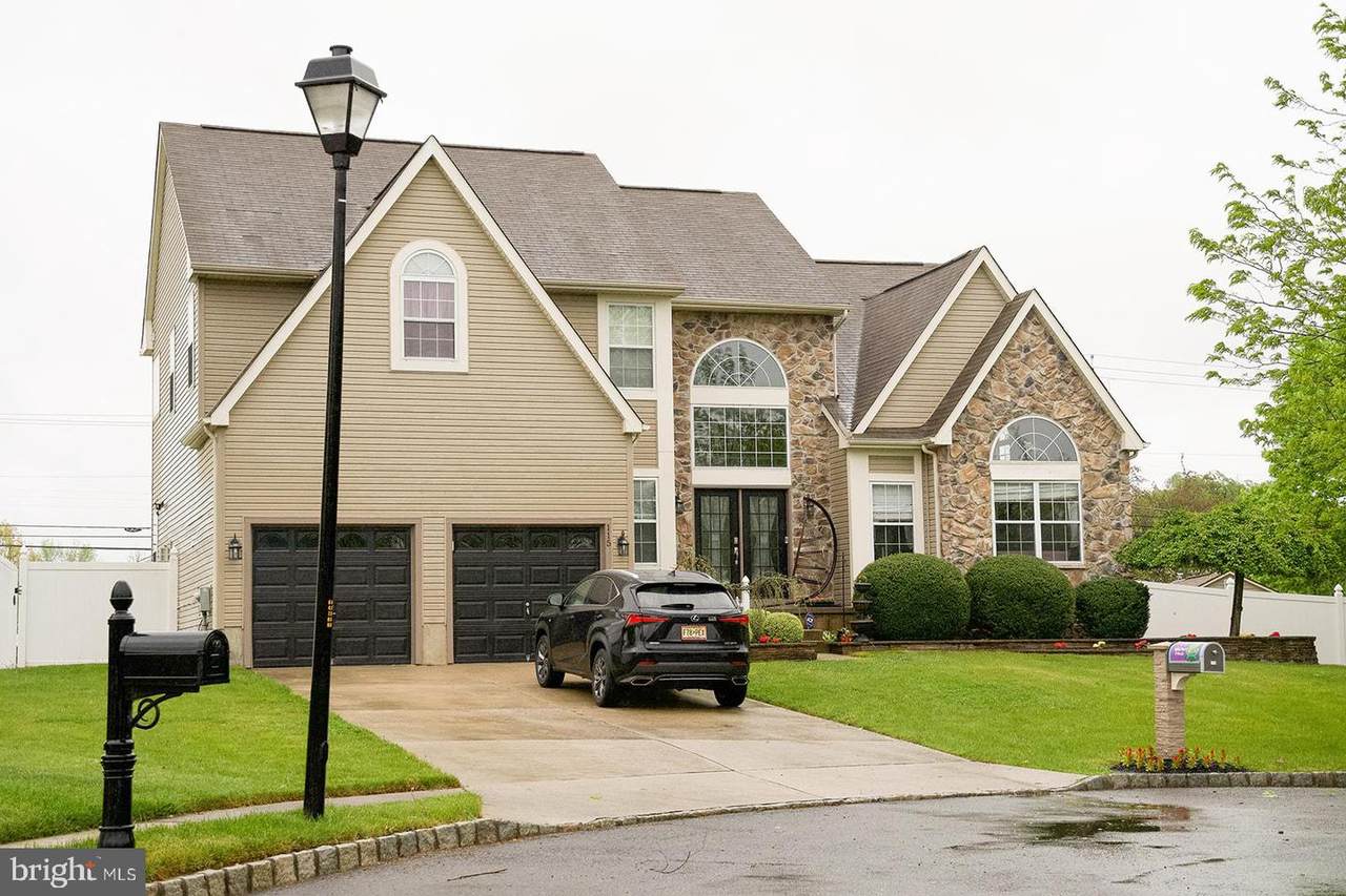 115 Rose Court - Photo 1