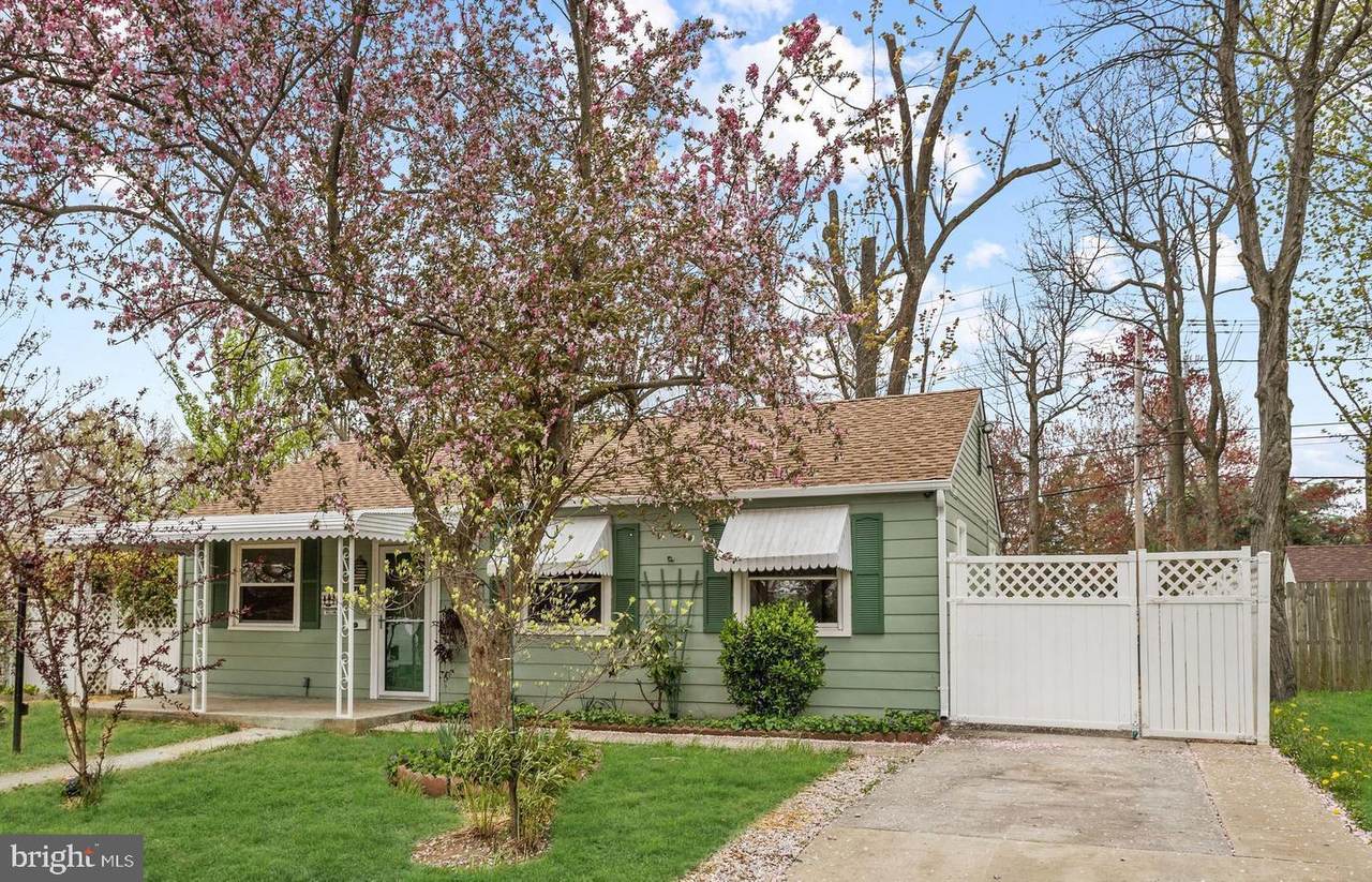 1609 Saunders Way - Photo 1