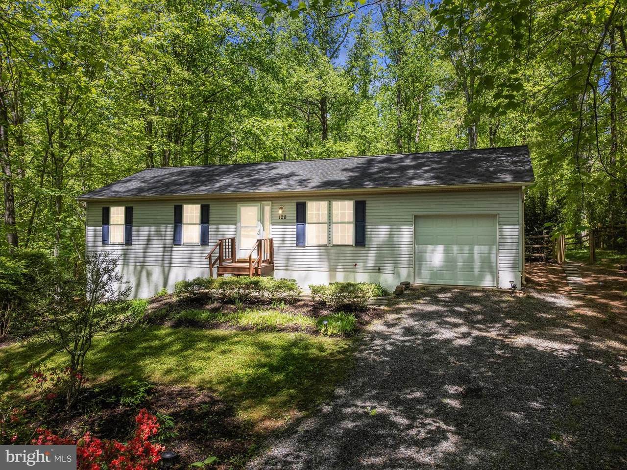 128 Longview Drive - Photo 1