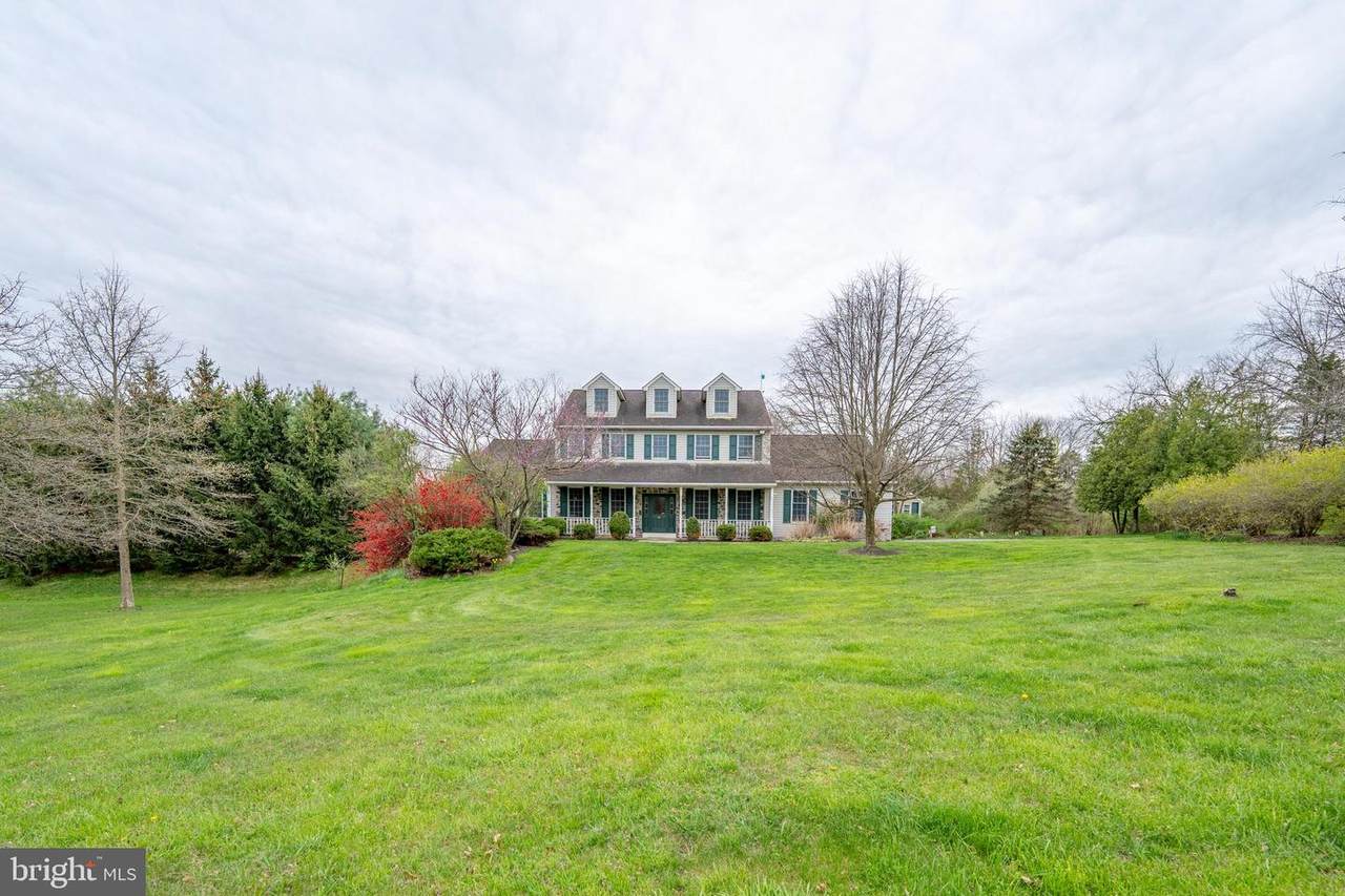1241 Round House Road - Photo 1