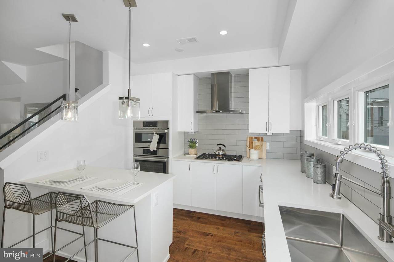 1754 Hope Street - Photo 1