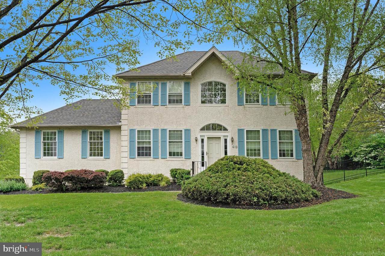 40 Pear Tree Lane - Photo 1