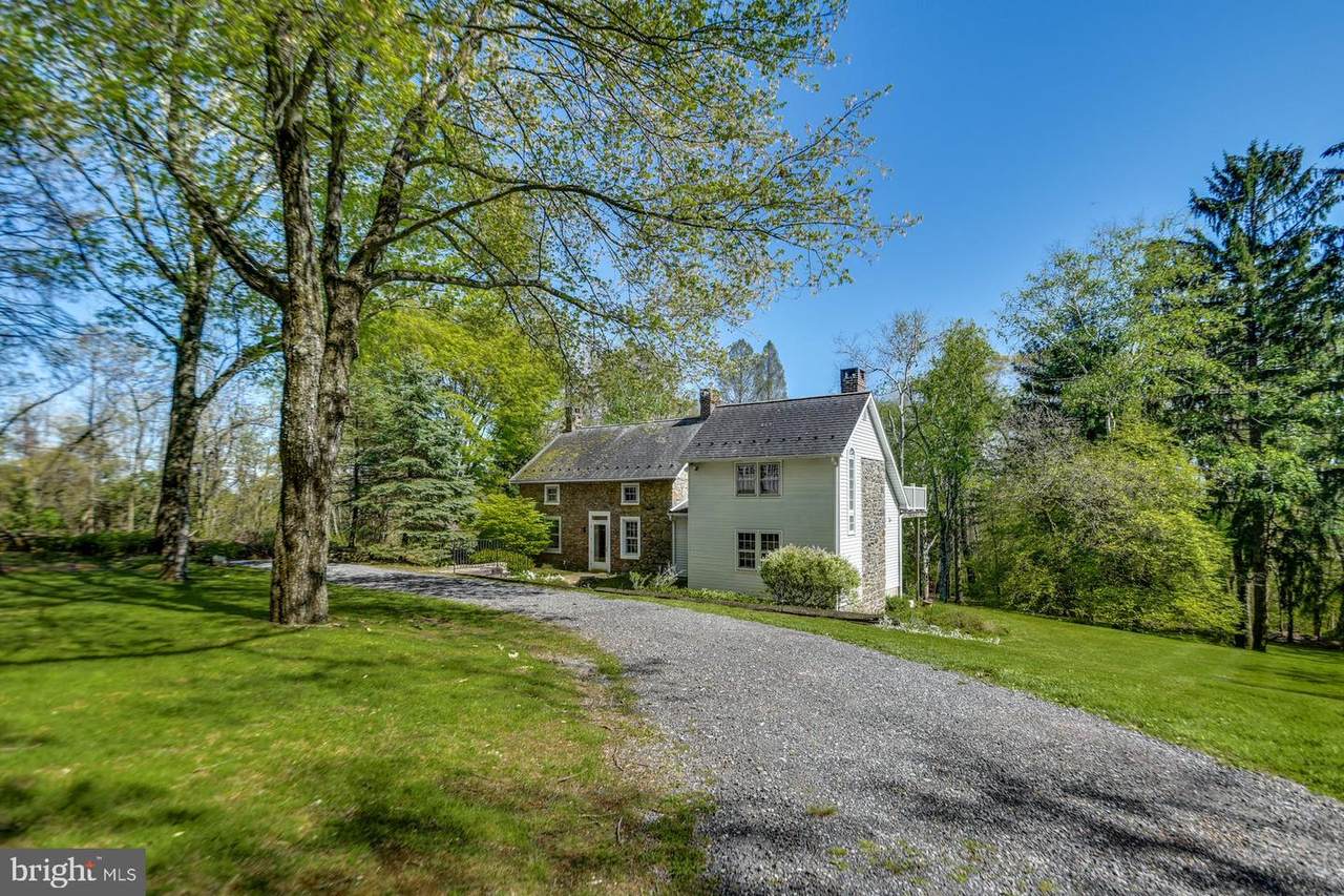 3220 Lower Saucon Road - Photo 1