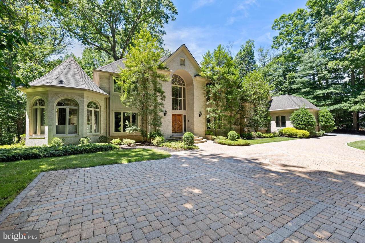 35 Evan Way - Photo 1