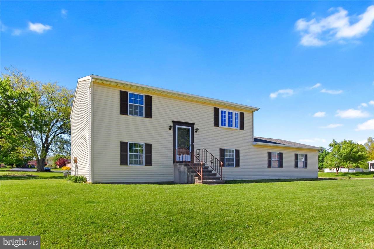 2401 Heather Road - Photo 1