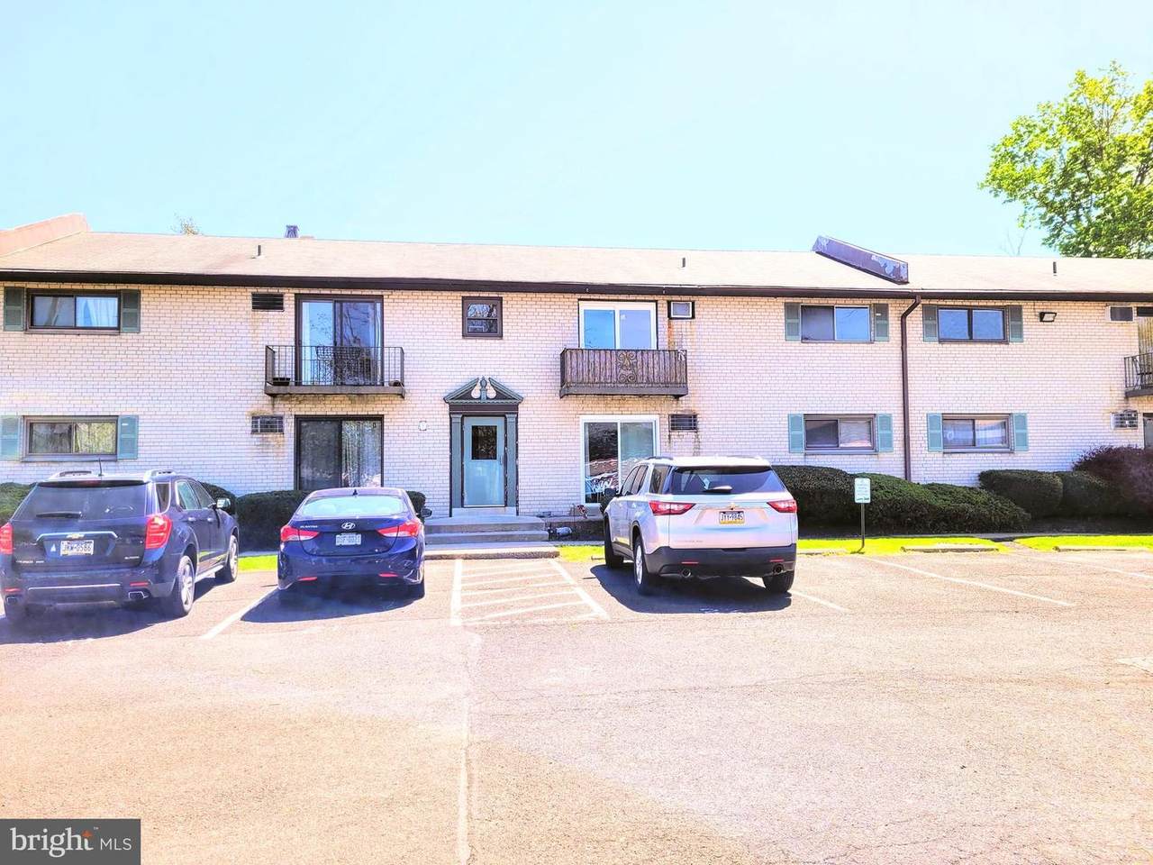 118 Moreland Avenue - Photo 1