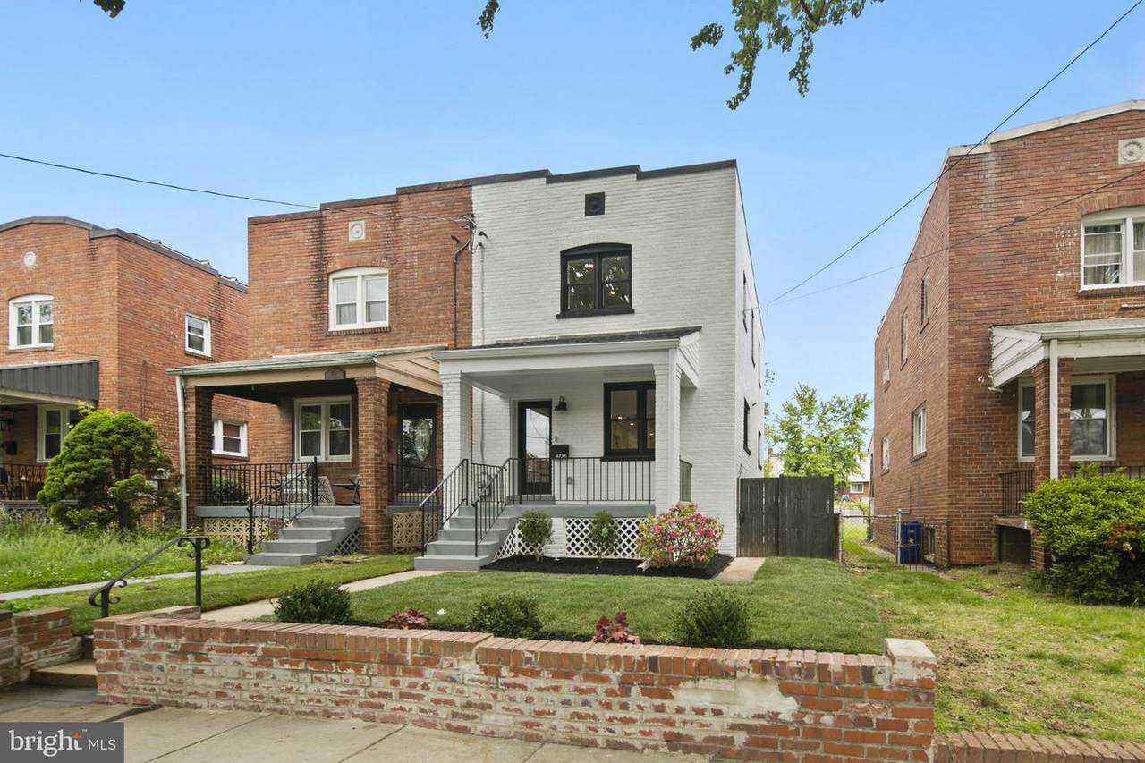 4736 Blaine Street - Photo 1