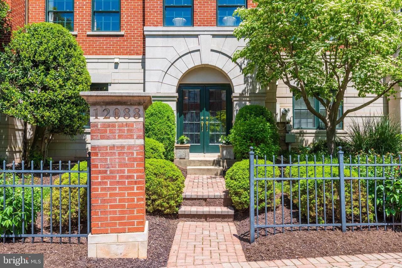 12088 Chancery Station Circle - Photo 1